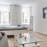 Lovely Studio Near U1 Reumannplatz - 9 Min From City Center
